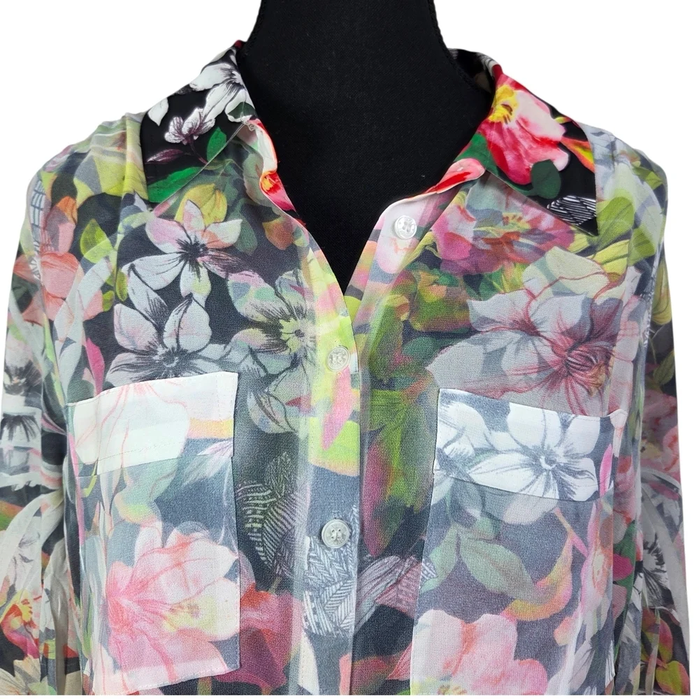 Guess Multicolor Floral Button Down "Inside Out " Blouse Size Med - Picture 2 of 6